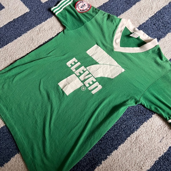 7-Eleven 7-11 GREEN Junior Olympic Softball V Neck Jersey Size S VINTAGE RARE - Picture 3 of 11